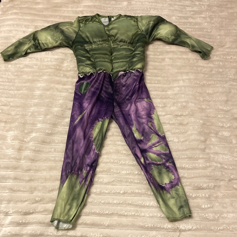 Green and Purple Superhero Costume with Color-Blocking Design
